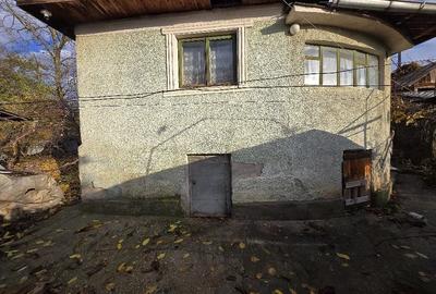Casă cu Teren 900 Mp în Central - 3