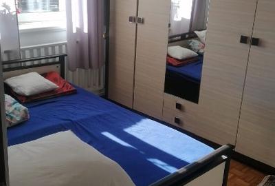 Apartament cu 3 camere semidecomandat în Universității