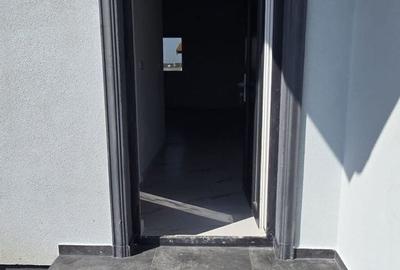 Apartament cu 3 camere în Moșnița Nouă