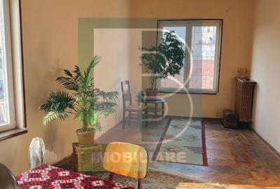 Apartament cu 2 camere decomandat, mobilat în Romană