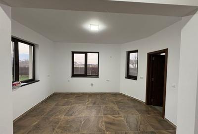 Casă individuală cu 3 camere cu Teren 700 Mp în Nord - 6