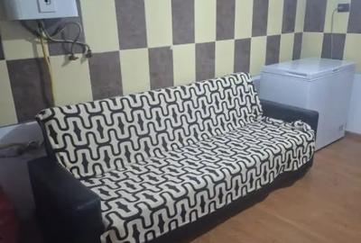 Casă cu 7 camere cu Teren 271 Mp în Central