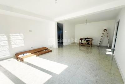 Casă individuală cu 4 camere cu Canalizare în Bucium - 3