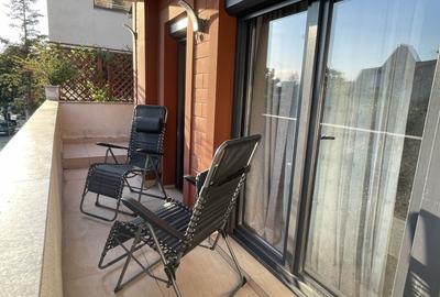 Apartament cu 3 camere decomandat, mobilat în Victoriei
