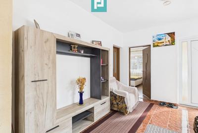 Casă individuală cu 3 camere cu Canalizare în Central - 2