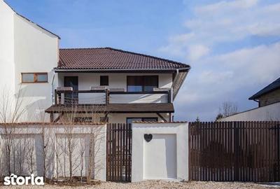 Casă cu 4 camere cu Canalizare în Hărman - 1