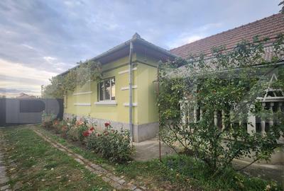 Casă individuală cu 3 camere cu Canalizare în 7 Noiembrie