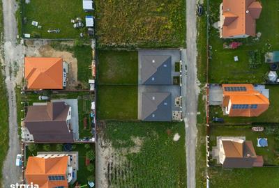 Casă cu 4 camere cu Canalizare în Primăverii - 2