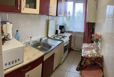 Apartament cu 3 camere semidecomandat în Central - 9