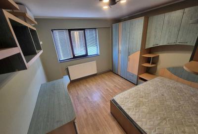 Apartament cu 4 camere decomandat în Exterior Vest - 2