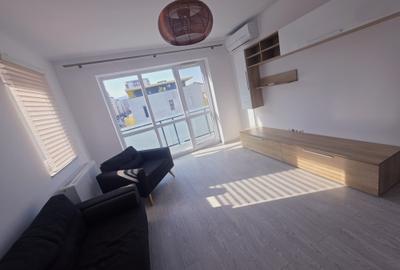 Apartament cu 2 camere decomandat în Tractorul - 2