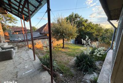 Casă cu 4 camere cu Teren 592 Mp în Tătărani
