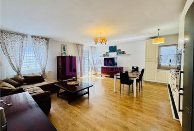Apartament cu 3 camere decomandat, mobilat în Central