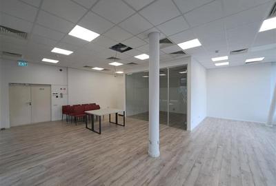 Spațiu comercial, de 320 mp, în P-ța Mihai Viteazul
