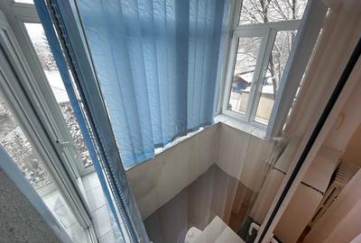Apartament cu 3 camere semidecomandat în Central - 4