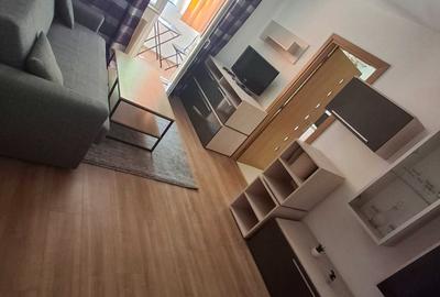 Apartament cu 3 camere semidecomandat în Tomis Nord