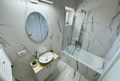 Casă cu 2 camere cu Teren 400 Mp în Păun