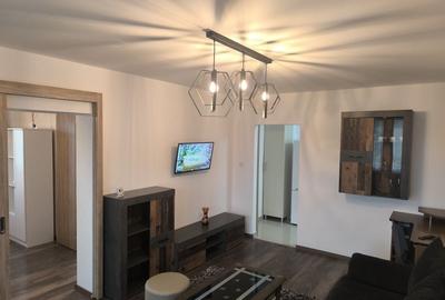Apartament cu 2 camere decomandat în Exterior Vest