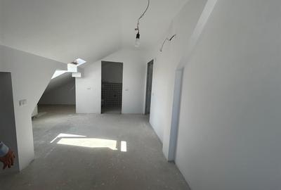 Penthouse cu 3 camere decomandat în Burdujeni - 3
