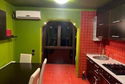 Apartament cu 2 camere decomandat în Exterior Vest