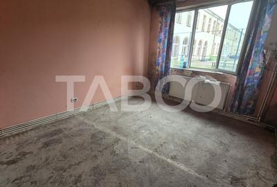 Garsonieră semidecomandată în Terezian - 2