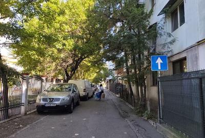 Apartament cu 4 camere semidecomandat în Central