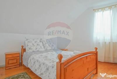 Casă cu 7 camere cu Teren 800 Mp în Purcăreni