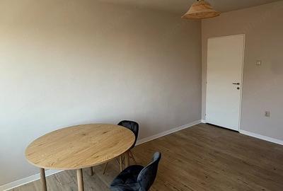 Apartament cu 2 camere decomandat în Complex Studențesc