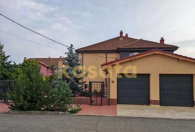 Casă cu 7 camere cu Canalizare în Central - 7
