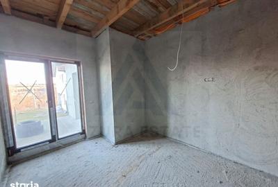 Casă cu 4 camere cu Canalizare în Roșia - 3