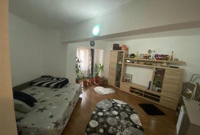Apartament cu 2 camere decomandat, mobilat în Sud - 4