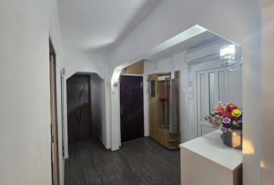 Apartament cu 4 camere decomandat în Inel II - 2