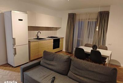 Apartament cu 3 camere decomandat în Berceni