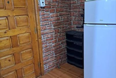Garsonieră decomandată în Zăvoi - 6