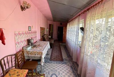 Casă cu 4 camere cu Teren 1400 Mp în Foltești - 7