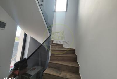 Casă cu 4 camere în Central - 9
