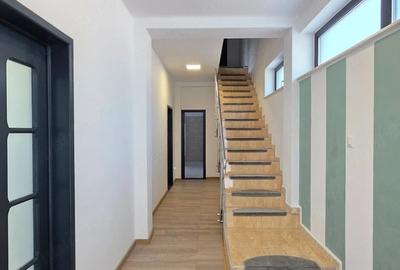Casă cu 7 camere cu Teren 300 Mp în Ultracentral - 7