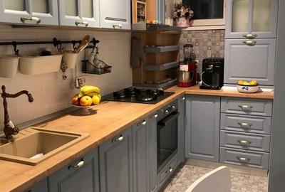 Apartament cu 2 camere decomandat în 9 Mai
