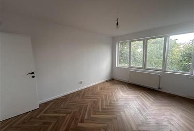 Apartament cu 2 camere decomandat în Circumvalațiunii - 5