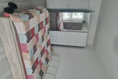 Apartament cu 2 camere decomandat în Vest - 4
