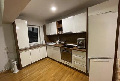 Apartament cu 2 camere semidecomandat în Central - 1