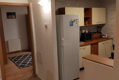 Apartament cu 3 camere decomandat în Eroii Revoluției