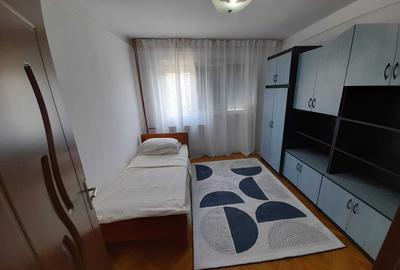 Apartament cu 3 camere decomandat în Nufărul - 6
