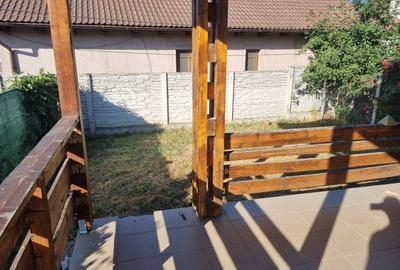 Casă cu 3 camere cu Canalizare în Cetate