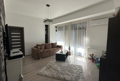 Apartament cu 3 camere decomandat în Tomis Plus