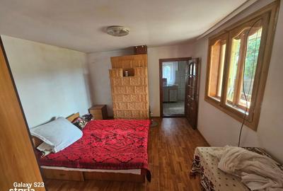 Casă cu 4 camere în Păstrăveni - 11