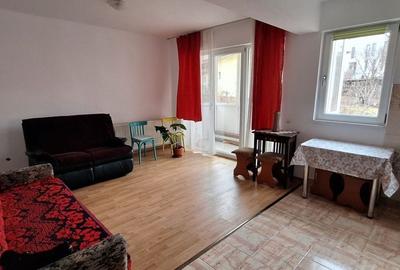 Apartament cu 3 camere semidecomandat în Grigorescu