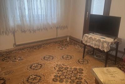 Casă cu 5 camere cu Teren 334 Mp în Calea București - 1