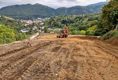 Teren Construcții intravilan de 800 mp, în Drumul Poienii - 6