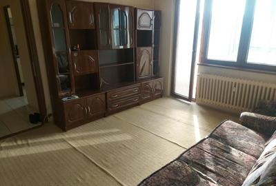 Apartament cu 2 camere semidecomandat, mobilat în Brâncoveanu